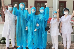 Thủ tướng tặng bằng khen các tập thể, cá nhân chống dịch xuất sắc tại Bắc Giang