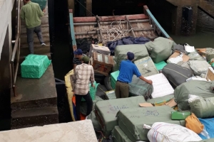 Vụ 2 tàu gỗ chở hàng lậu: Thu giữ gần 100.000 đơn vị sản phẩm