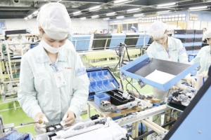 Việt Nam nhập siêu 1,35 tỷ USD trong nửa đầu tháng 6