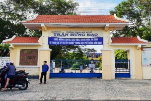 Bất ngờ dừng ba điểm thi do phát hiện thí sinh nhiễm Covid-19