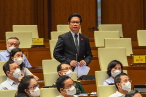 “Căn cơ phải áp dụng hộ chiếu vaccine càng sớm càng tốt - cho toàn dân”