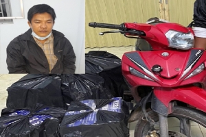 An Giang: Bắt giữ đối tượng vận chuyển gần 1.500 bao thuốc lá ngoại nhập lậu các loại