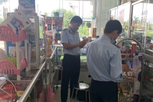 Vĩnh Long: Phát hiện quầy thuốc Xuân Mai bán thuốc đã hết hạn sử dụng