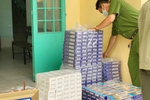 An Giang: Thu giữ 3 xe mô tô và gần 4.000 bao thuốc lá lậu