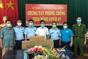 Lực lượng Quản lý thị trường tỉnh Hòa Bình: Đồng hành cùng người dân vượt qua đại dịch Covid-19