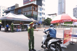 Đà Nẵng: Siết chặt việc cấp giấy đi đường, người dân ra đường giảm mạnh