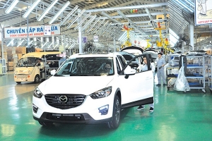 Phó Thủ tướng chỉ đạo xem xét đề xuất giảm 50% lệ phí trước bạ với ô tô nội địa
