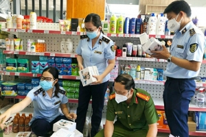 Bình Thuận: Phát hiện lô mỹ phẩm và vật tư y tế không rõ nguồn gốc xuất xứ