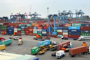 Tháng 8/2021, Việt Nam nhập siêu 1,3 tỷ USD