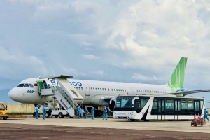 Bamboo Airways đưa đoàn y bác sĩ tiếp viện miền Nam chống dịch và công dân Bình Định hồi hương