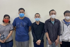 Hà Nội: Khởi tố đối tượng làm giả giấy đi đường