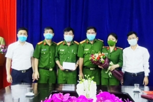 Lào Cai: Khen thưởng đột xuất lực lượng công an triệt phá thành công vụ án ma tuý