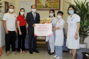 Du lịch Hàn Quốc cùng Việt Nam tiếp sức y bác sĩ tuyến đầu chống dịch