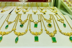 Giá vàng ngày 13/10: Vàng trong nước cán mốc 58 triệu đồng/lượng