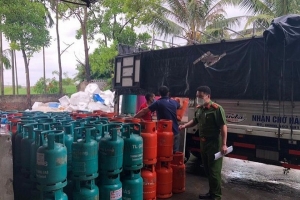 Hải Dương: Phát hiện đường dây sang chiết gas trái phép