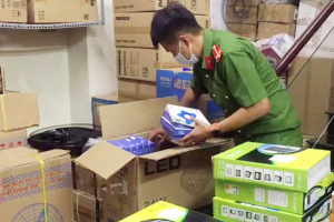 Phát hiện hơn 2.000 sản phẩm điện gia dụng không có hóa đơn chứng từ hợp lệ