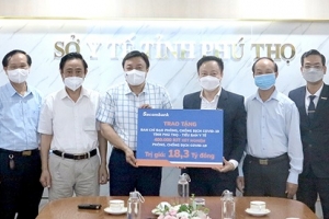 Phú Thọ: Tiếp nhận 18,3 tỉ đồng ủng hộ phòng chống dịch Covid -19
