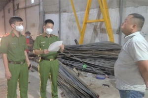 TP. HCM: Bắt nhóm chuyên lừa đảo bán sắt qua mạng, chiếm đoạt tiền