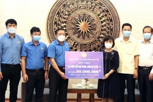 Phú Thọ: Liên Đoàn Lao Động tỉnh hỗ trợ lực lượng tuyến đầu chống dịch Covid - 19