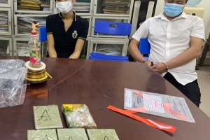 Bắc Ninh: Bắt giữ 2 đối tượng mua bán trái phép 5 bánh heroin, 6.000 viên ma túy tổng hợp