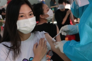 Bình Dương triển khai tiêm vaccine phòng Covid-19 cho học sinh lớp 8 và 9