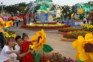 Bình Dương: Thông qua kế hoạch tổ chức hoạt động chào mừng các ngày lễ lớn