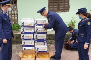 Quản lý thị trường Hà Giang thu giữ 1.375 gói bánh bao nhân sữa không có giấy tờ hợp pháp