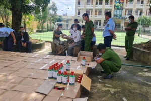 Gia Lai: Phát hiện 1.800 lít thuốc bảo vệ thực vật chứa hoạt chất Glyphosate cấm sử dụng tại Việt Nam