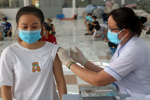 Trà Vinh tổ chức tiêm vaccine phòng Covid-19 cho học sinh khối 6,7 và 8