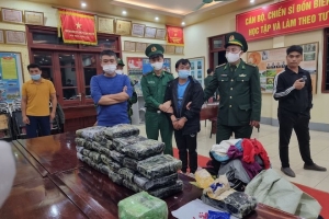Lào Cai: Bắt giữ 6 đối tượng mua bán, vận chuyển trái phép lượng lớn ma túy các loại