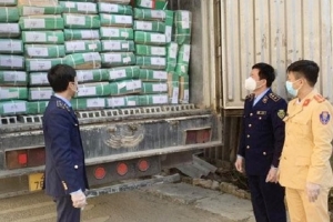 Lạng Sơn: Tam giữ 14 tấn thịt bò đông lạnh, không rõ nguồn gốc