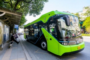 Hôm nay, Hà Nội mở thêm tuyến xe bus điện thứ hai