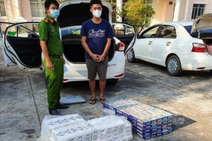 Công an Cần Thơ bắt 03 xe ô tô vận chuyển gần 4.500 bao thuốc lá lậu