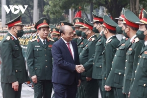 Chủ tịch nước trao Huân chương Bảo vệ Tổ quốc hạng Nhất cho Học viện Quốc phòng