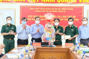 Lãnh đạo TP. Hồ Chí Minh thăm, chúc Tết cán bộ chiến sĩ Bộ đội Biên phòng thành phố