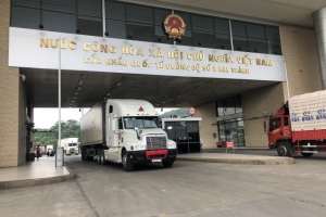 Lào Cai thông báo dừng tiếp nhận xe hàng hoa quả tươi từ 18/01