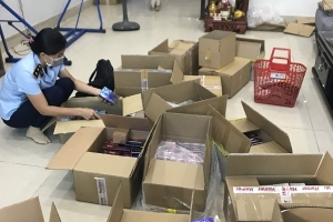 Cần Thơ phát hiện điểm kinh doanh kẹo sâm các loại không rõ nguồn gốc