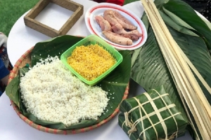 Hồn dân tộc đậm đà trong chiếc bánh