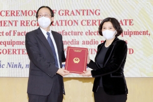Bắc Ninh trao Giấy chứng nhận đầu tư dự án mở rộng cho Công ty TNHH Goertek Vina