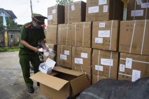 Thừa Thiên Huế: Bắt giữ 50.000 bộ kit test Covid- 19 không rõ nguồn gốc