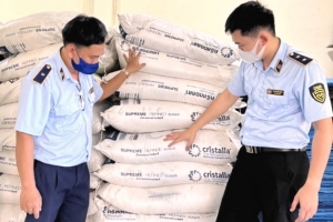 Tạm giữ gần 15 tấn đường kính, không có hóa đơn, chứng từ chứng minh
