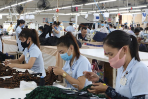 Nhiều hiệp hội kiến nghị lùi thời gian áp dụng tăng lương tối thiểu vùng
