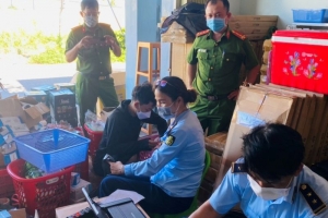Cục Quản lý thị trường Bình Thuận tạm giữ trên 2.100 sản phẩm không hóa đơn chứng từ