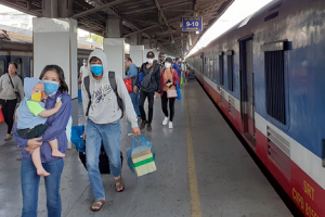 Đường sắt chạy thêm hàng loạt đoàn tàu khách trong dịp nghỉ lễ 30/04-01/05