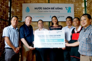 Trao tặng hệ thống lọc nước cộng đồng tại buôn Sút M’đưng, huyện Cư M’gar, tỉnh Đắk Lắk