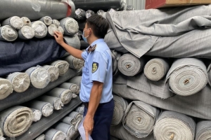 Cục Quản lý thị trường TP. HCM phát hiện, thu giữ 7 tấn vải nhập lậu