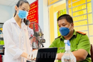 Khẩn trương hoàn thành việc cập nhật thông tin học sinh lớp 12 lên hệ thống