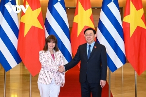 Chủ tịch Quốc hội Vương Đình Huệ hội kiến Tổng thống Hy Lạp Katerina Sakellaropoulou