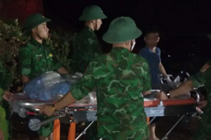 Vĩnh Phúc: Giúp người dân dọn dẹp sau cơn mưa lớn, bất ngờ tường đổ làm 3 người tử vong