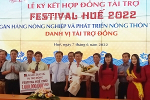 Agribank tài trợ Festival Huế 01 tỉ đồng